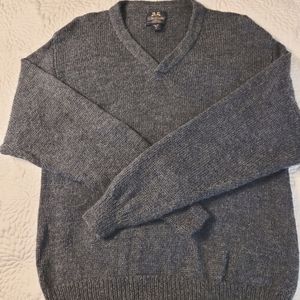Vintage Willis & Geiger wool V-neck sweater